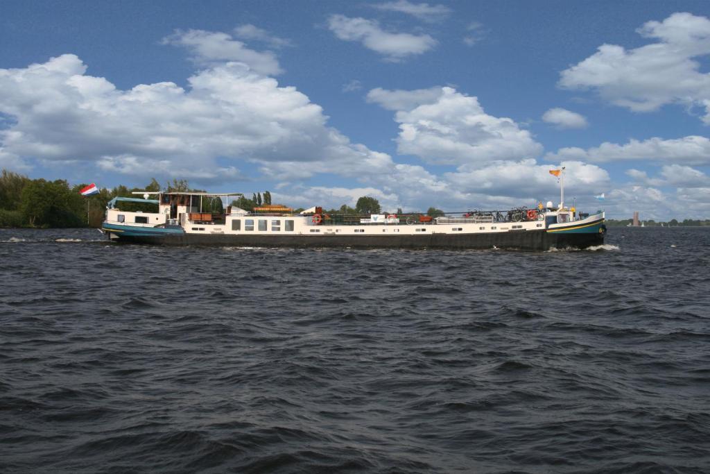 Hotelboat Allure Амстердам Экстерьер фото